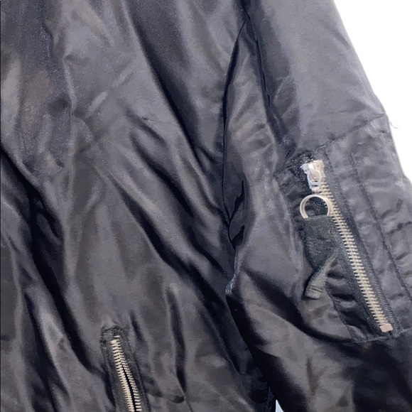 Medium bomber hoodie jacket !!! Works for winter - Picture 2 of 5